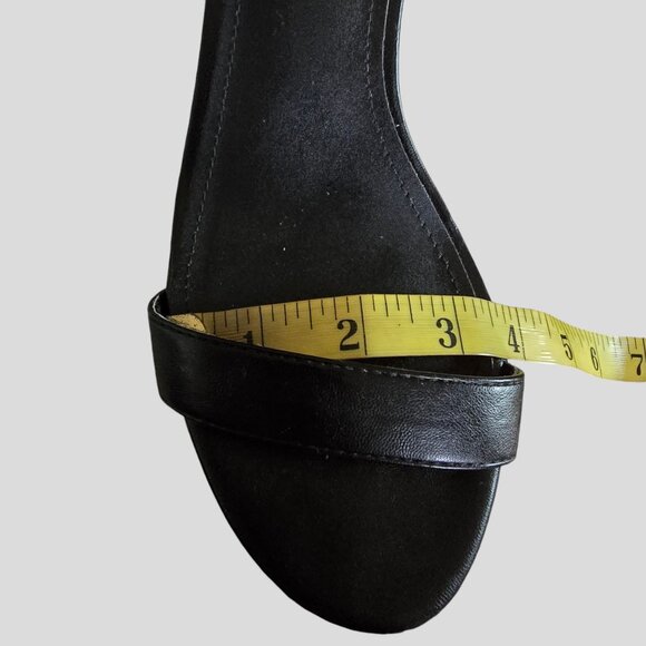 ELIZABETH & JAMES  (8.5) CALENDULA Round 2 1/2" Strappy High Heel in Black - Picture 11 of 13